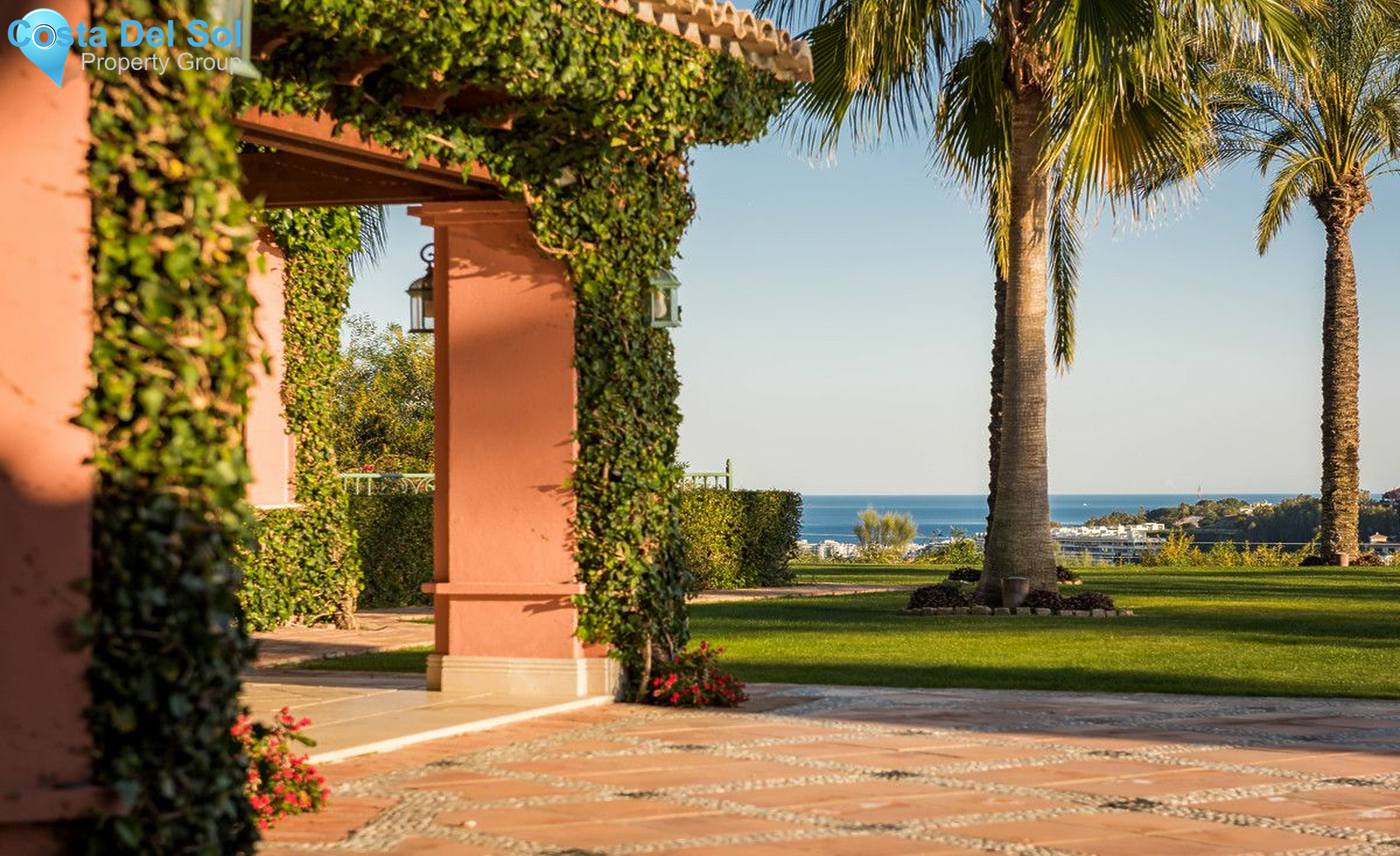 Detached Villa in Nueva Andalucía-1134315