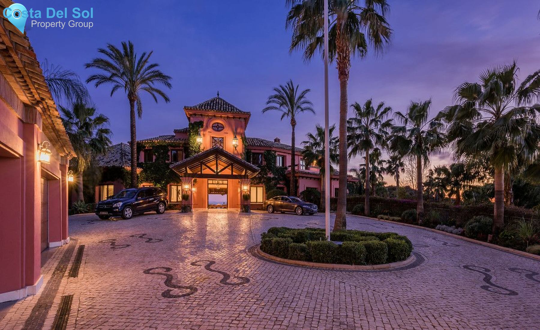 Detached Villa in Nueva Andalucía-1134316