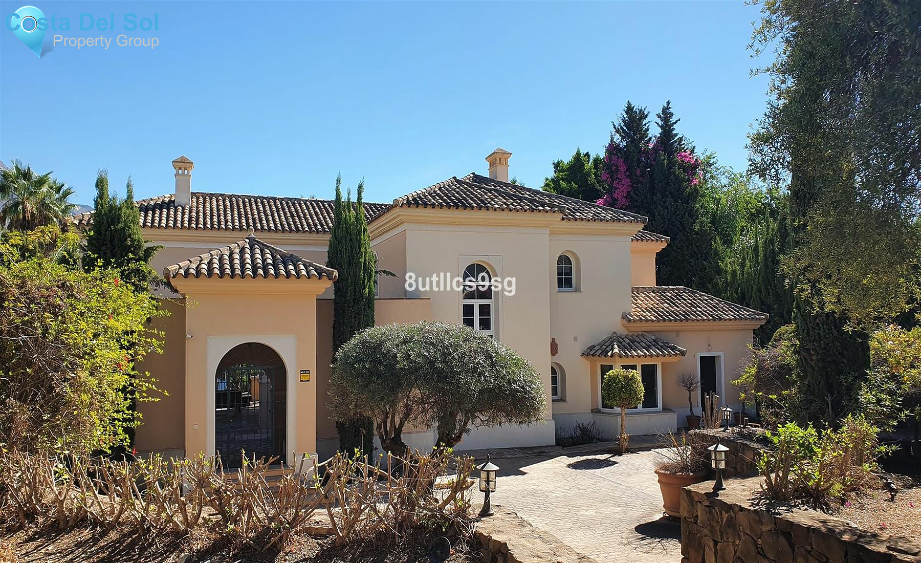 Detached Villa in Nueva Andalucía-1554067