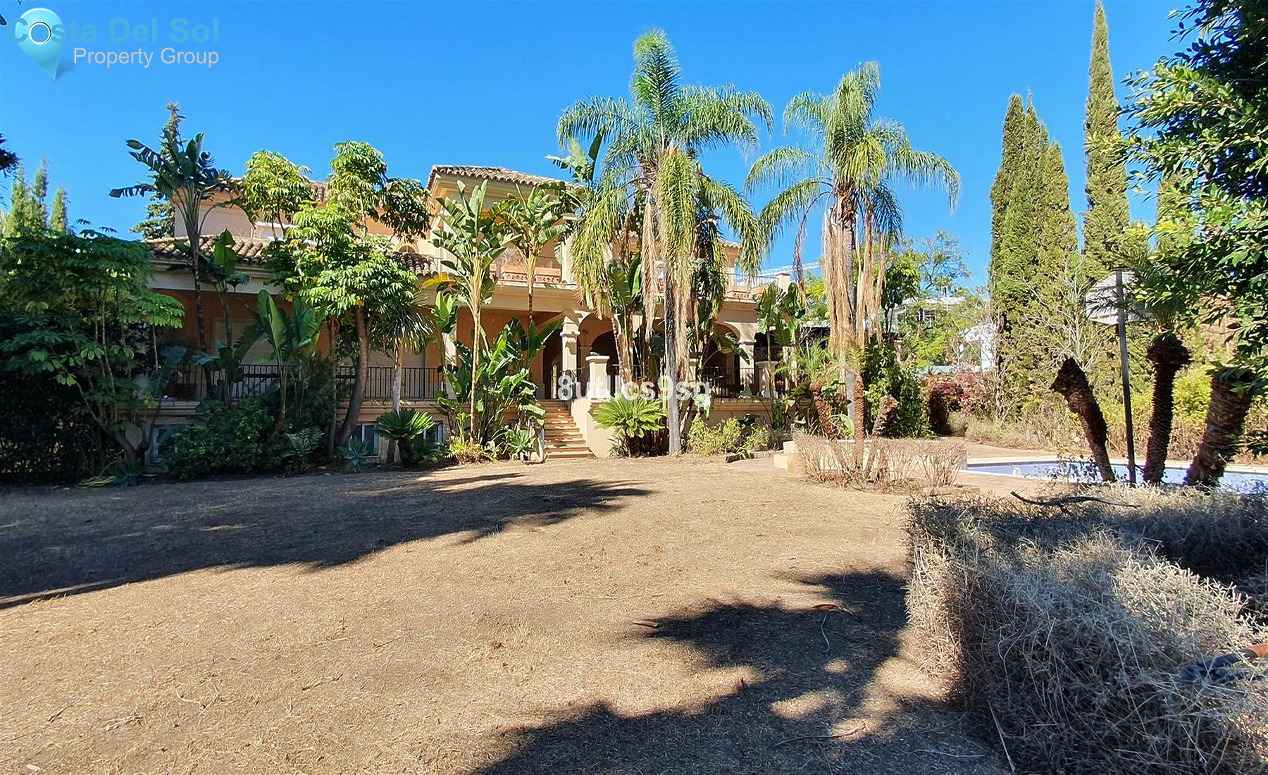 Detached Villa in Nueva Andalucía-1554075