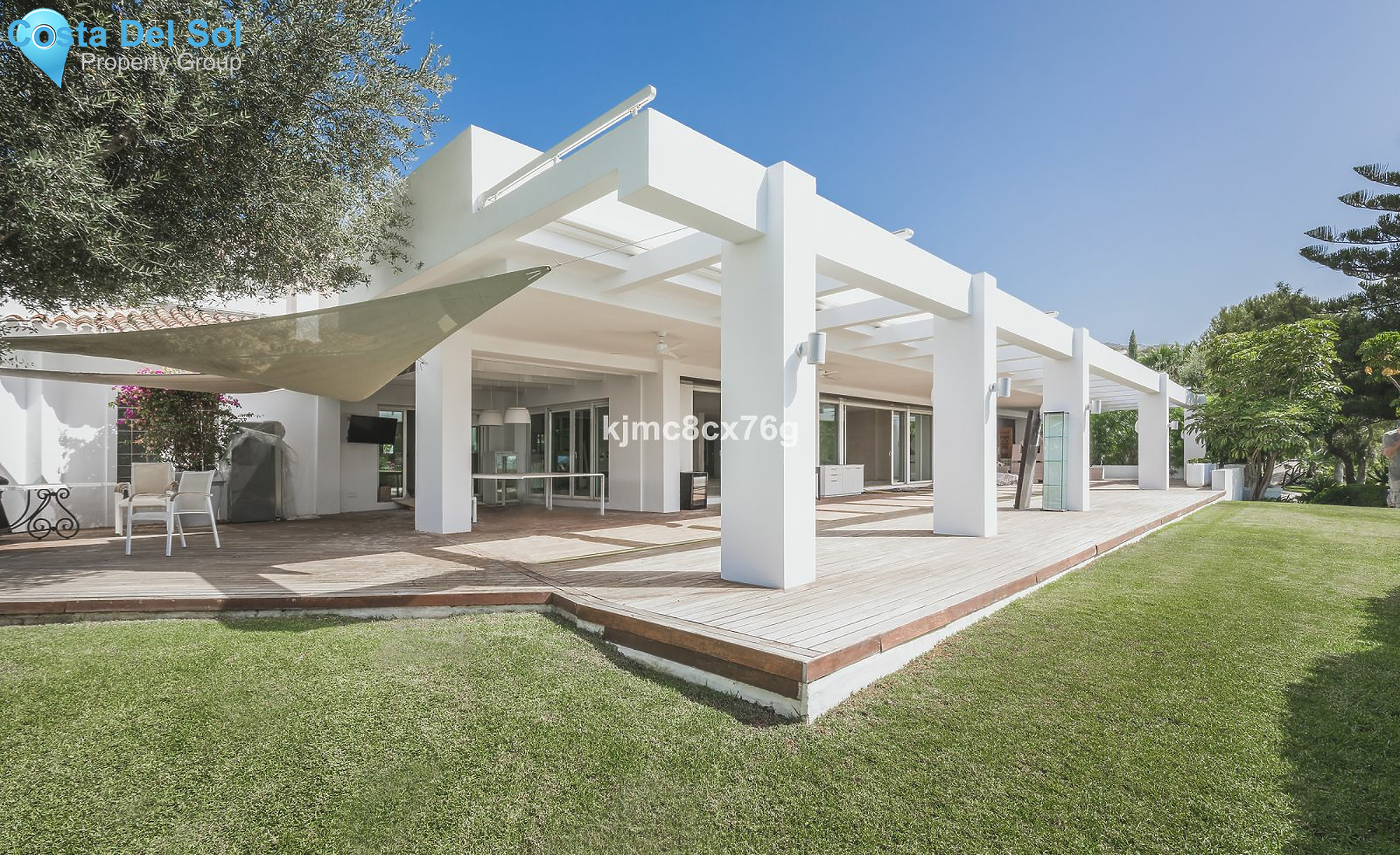 Detached Villa in Sierra Blanca