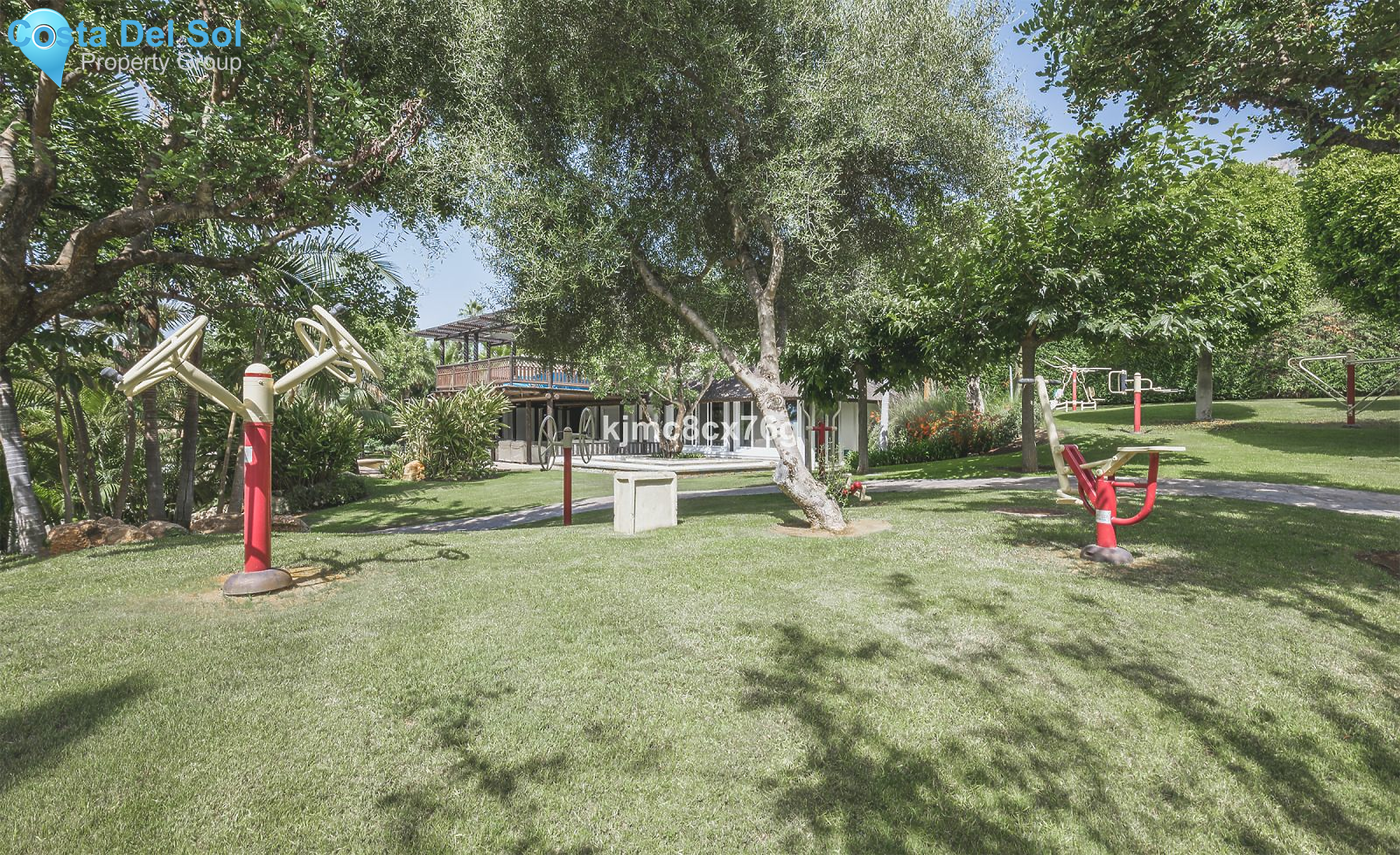 Detached Villa in Sierra Blanca-1205793