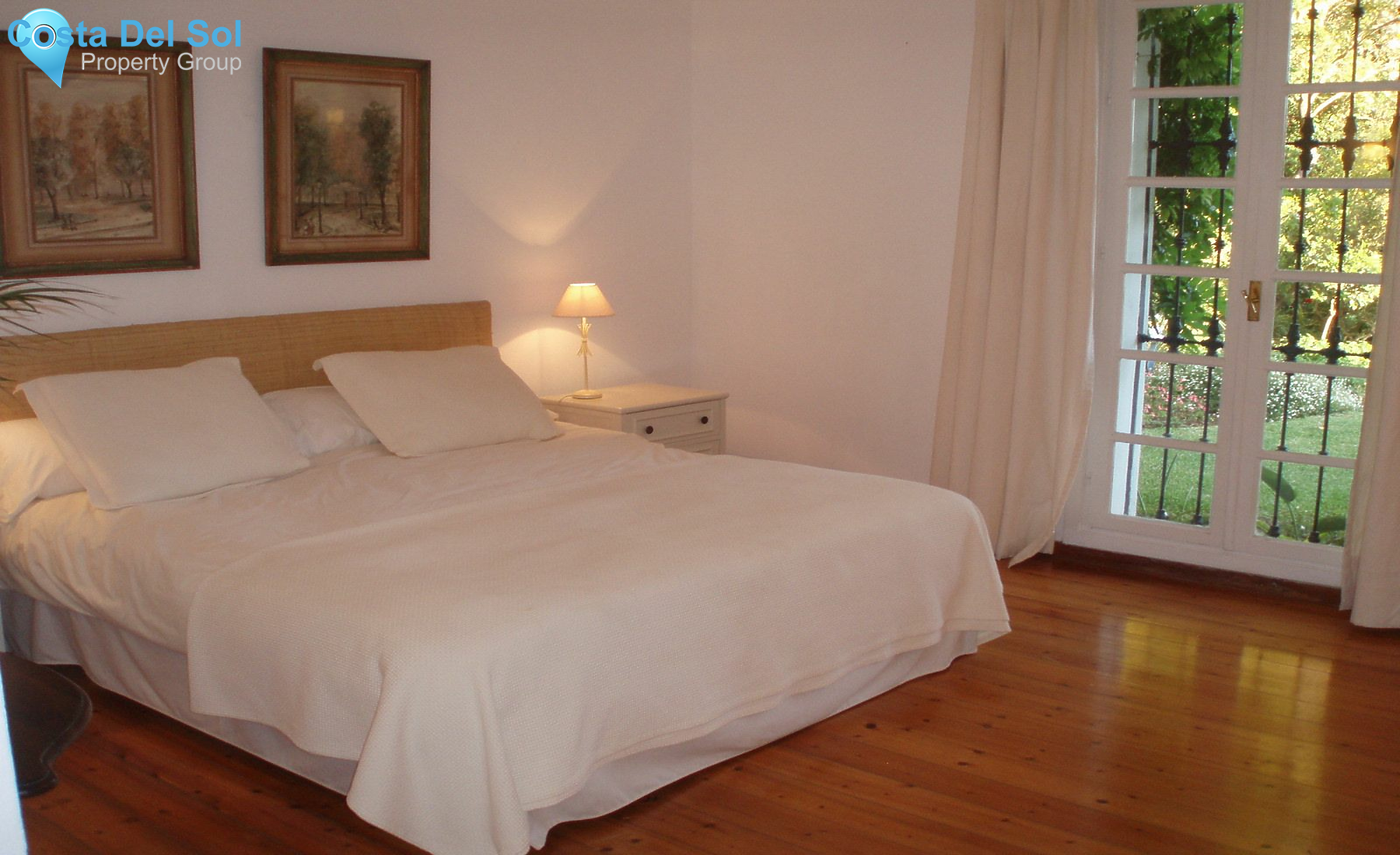 Detached Villa in The Golden Mile-1151905