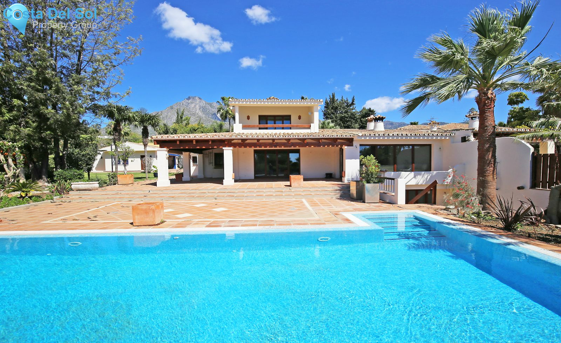 Detached Villa in The Golden Mile-1227651