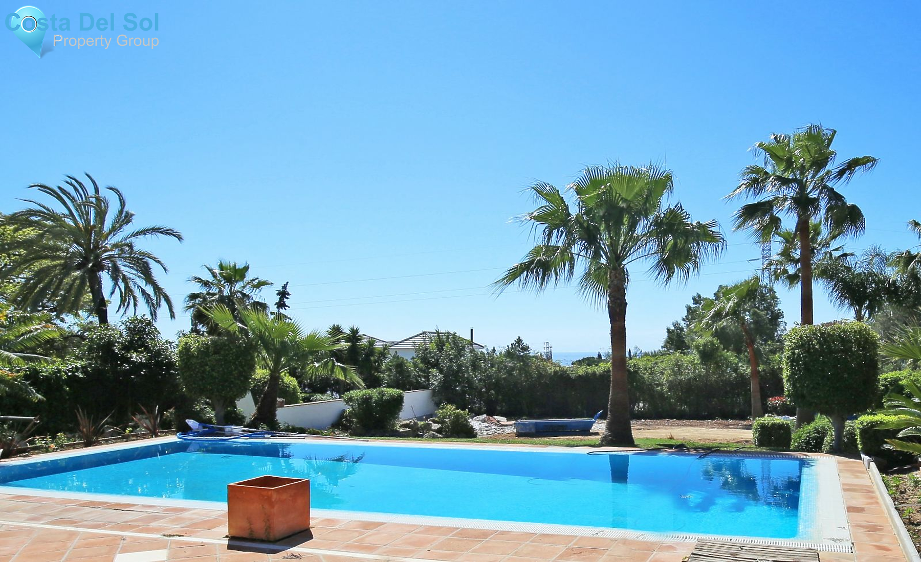 Detached Villa in The Golden Mile-1227641