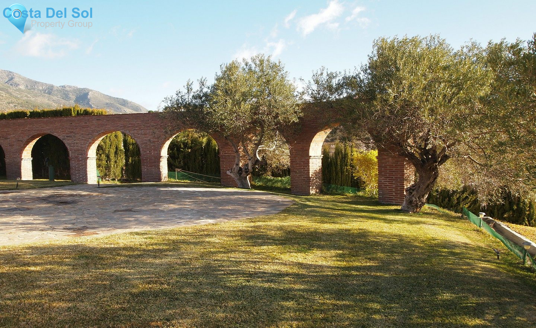 Finca - Cortijo in Alozaina-1226933