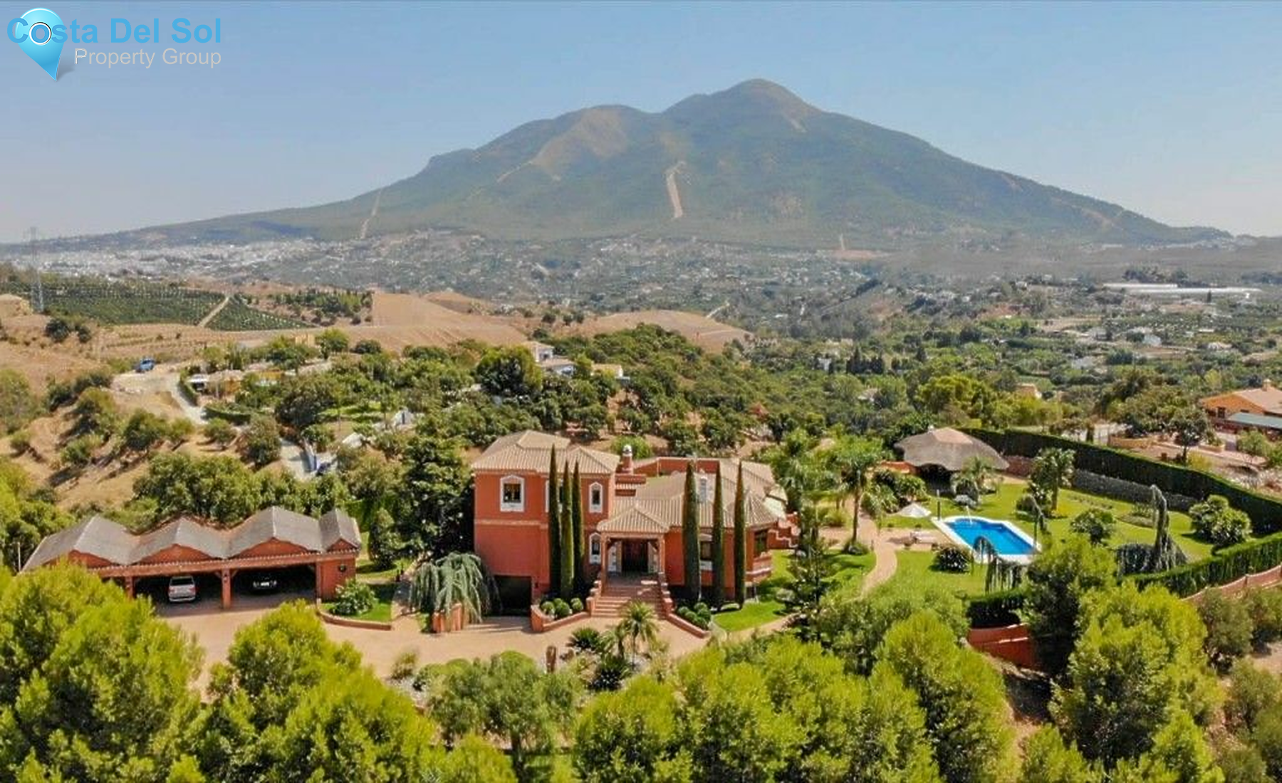 Finca - Cortijo in Coín