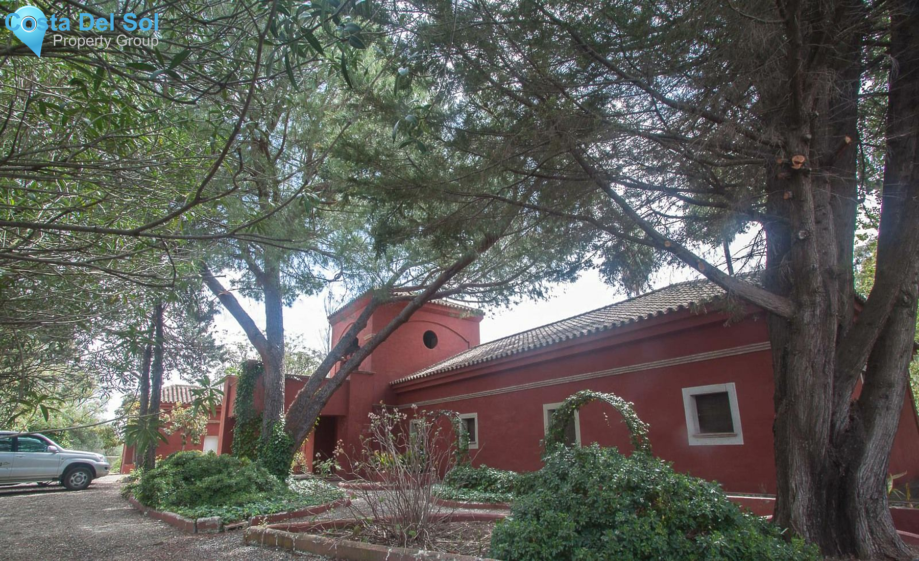 Finca - Cortijo in Coín