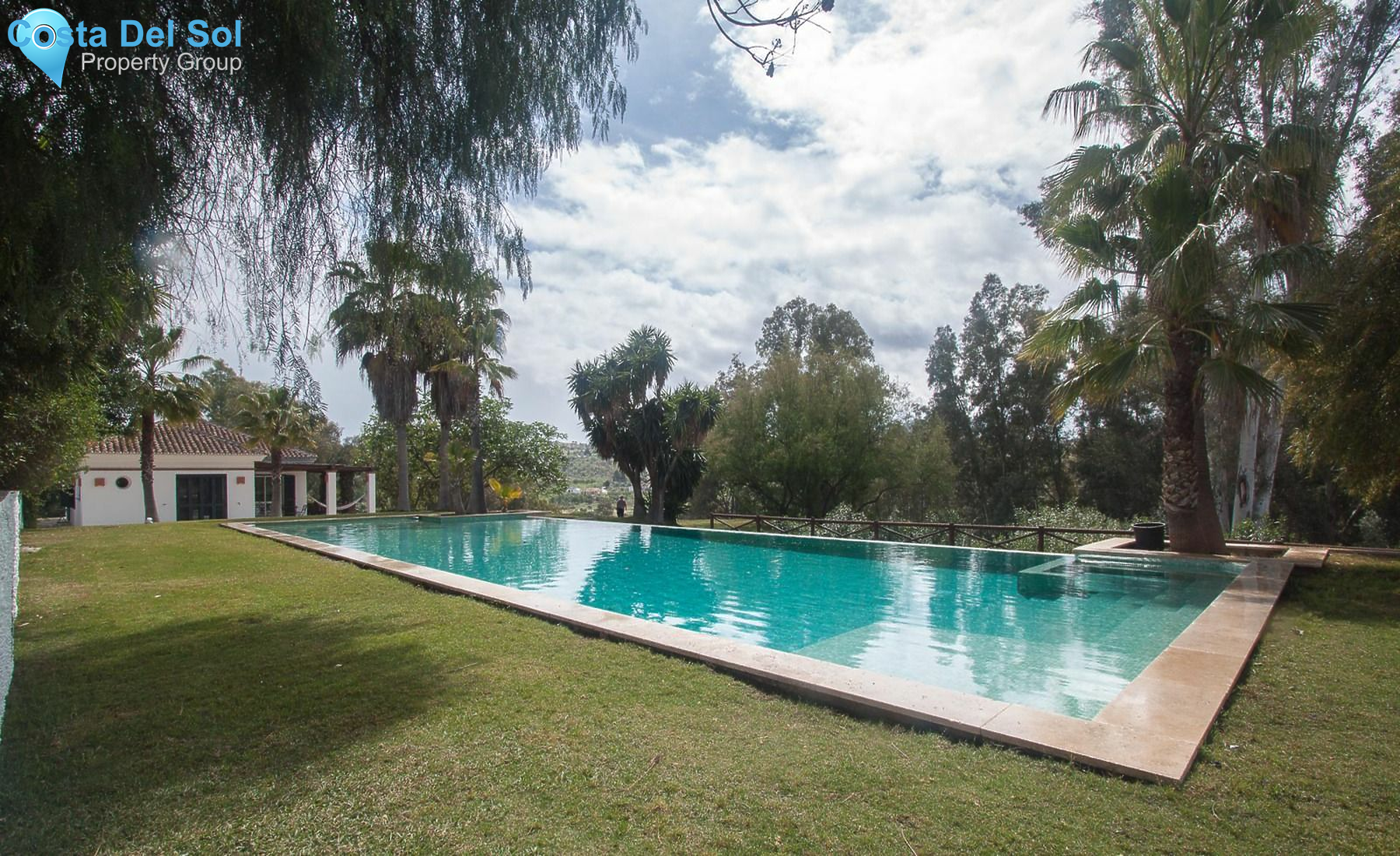 Finca - Cortijo in Coín-1553753