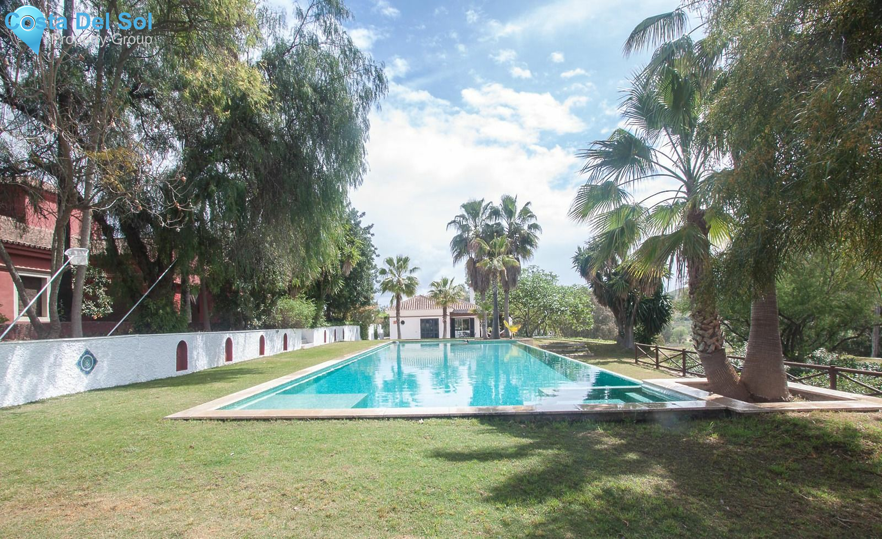 Finca - Cortijo in Coín-1553755