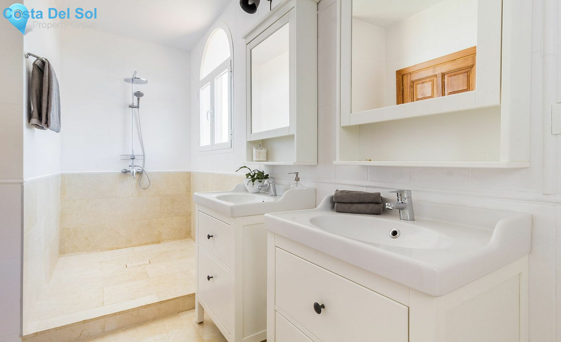 Finca - Cortijo in Estepona-1149511