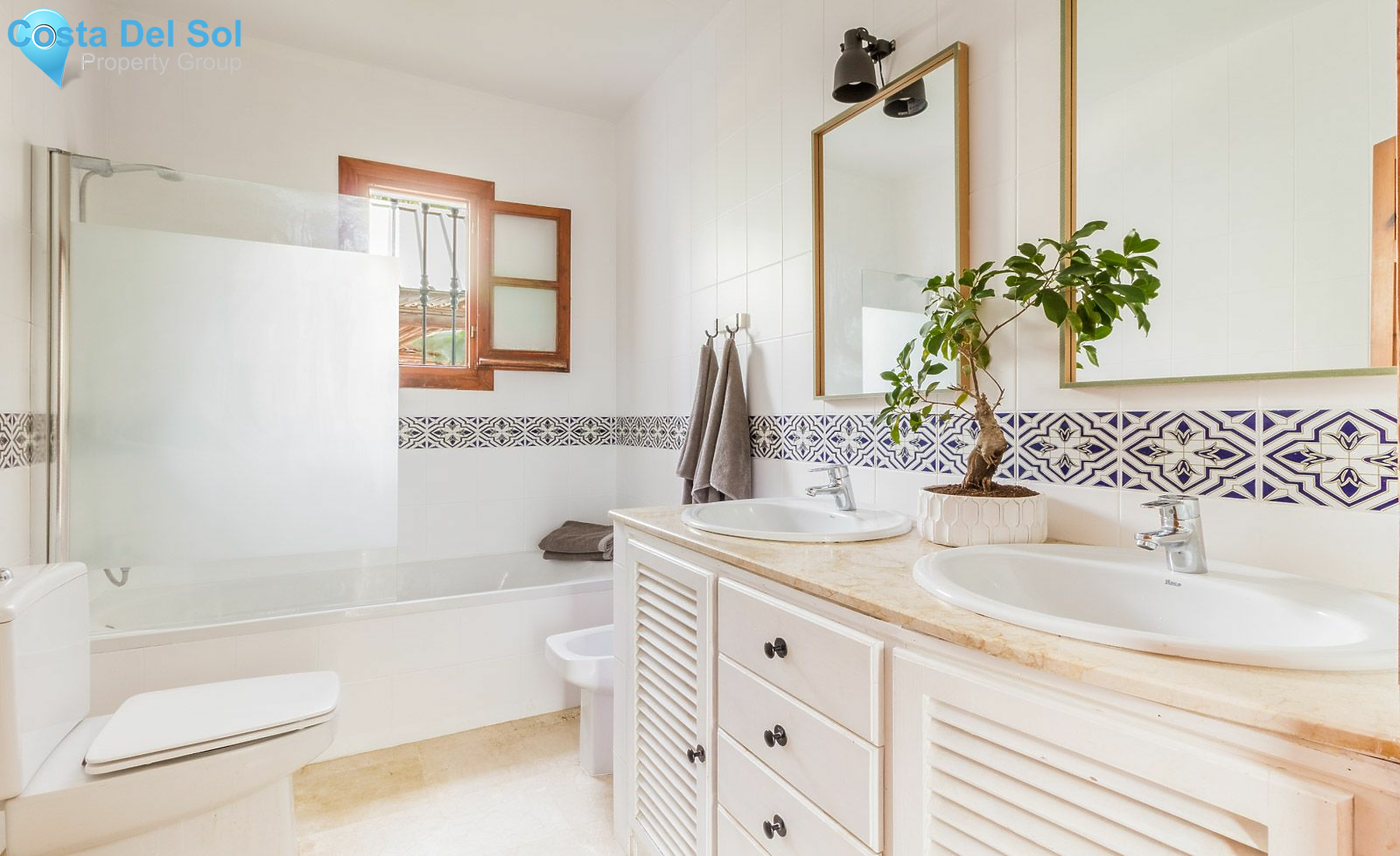 Finca - Cortijo in Estepona-1149518