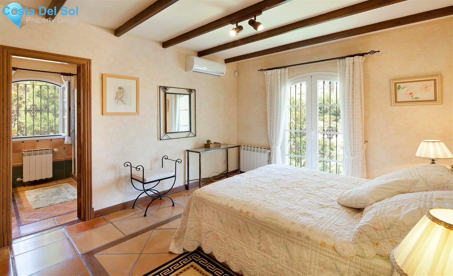 Finca - Cortijo in Marbella-1172998