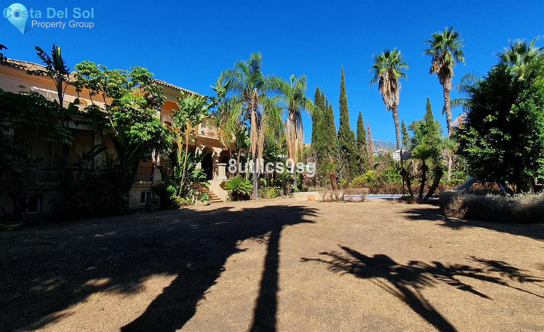 House in Nueva Andalucía-1405895