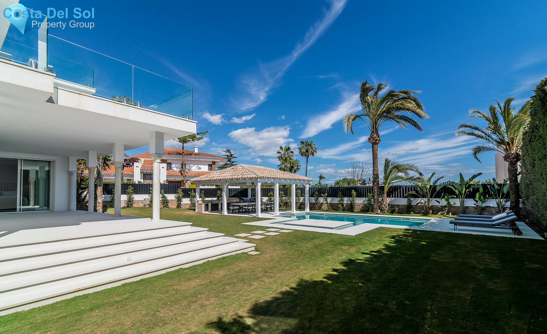 House in Nueva Andalucía-1499141