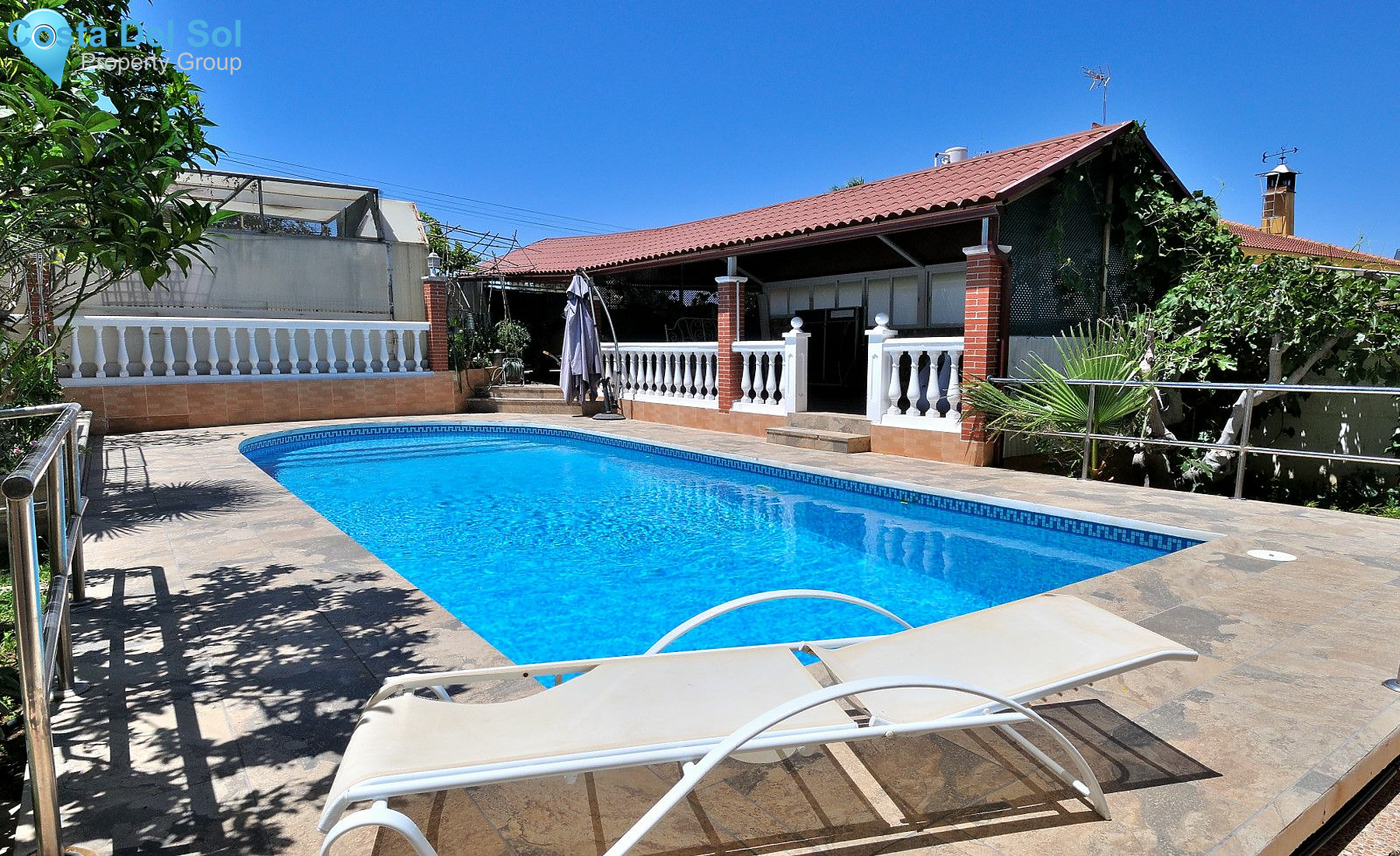 Detached Villa in Alhaurín de la Torre-1185316
