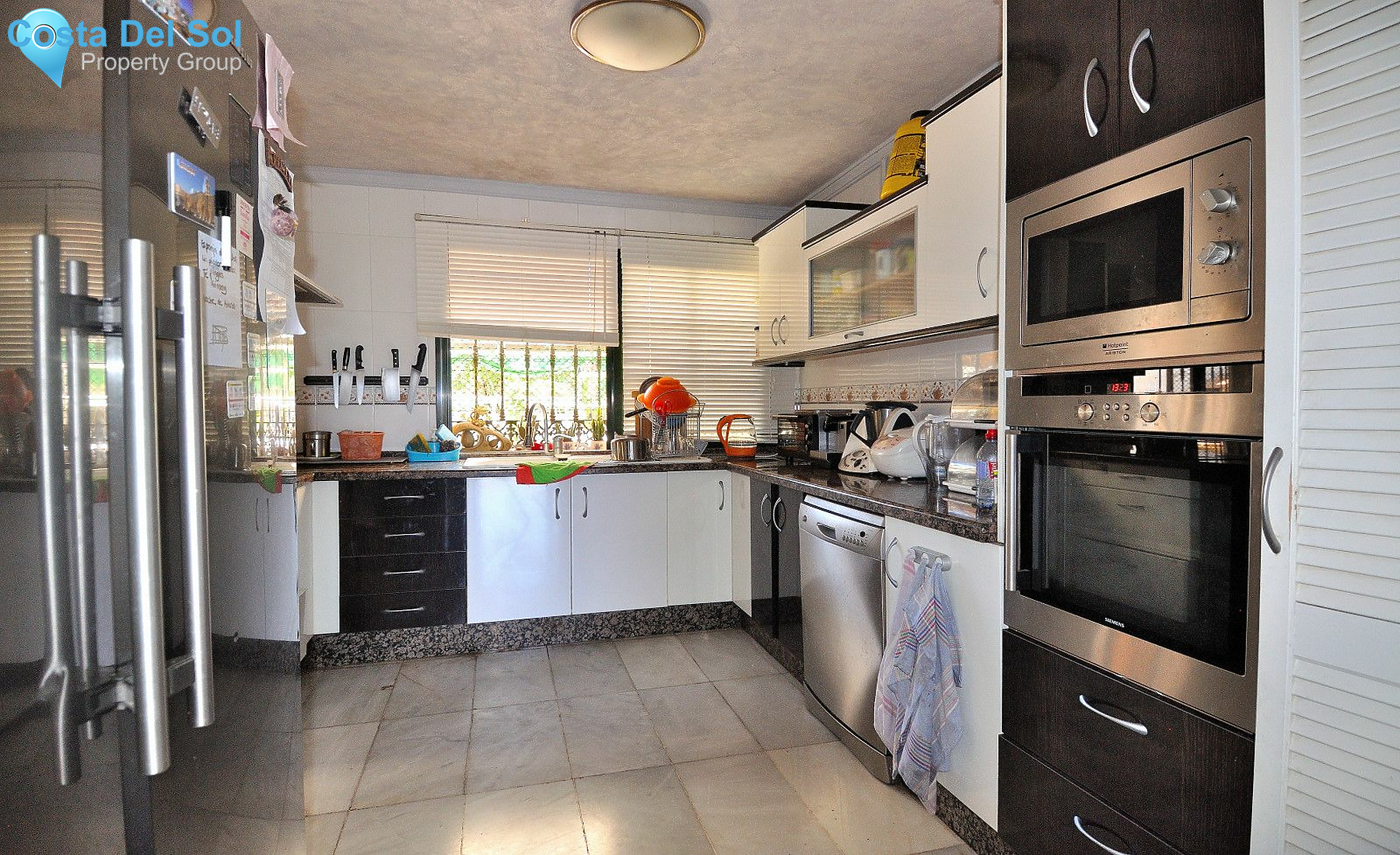 Detached Villa in Alhaurín de la Torre-1185326