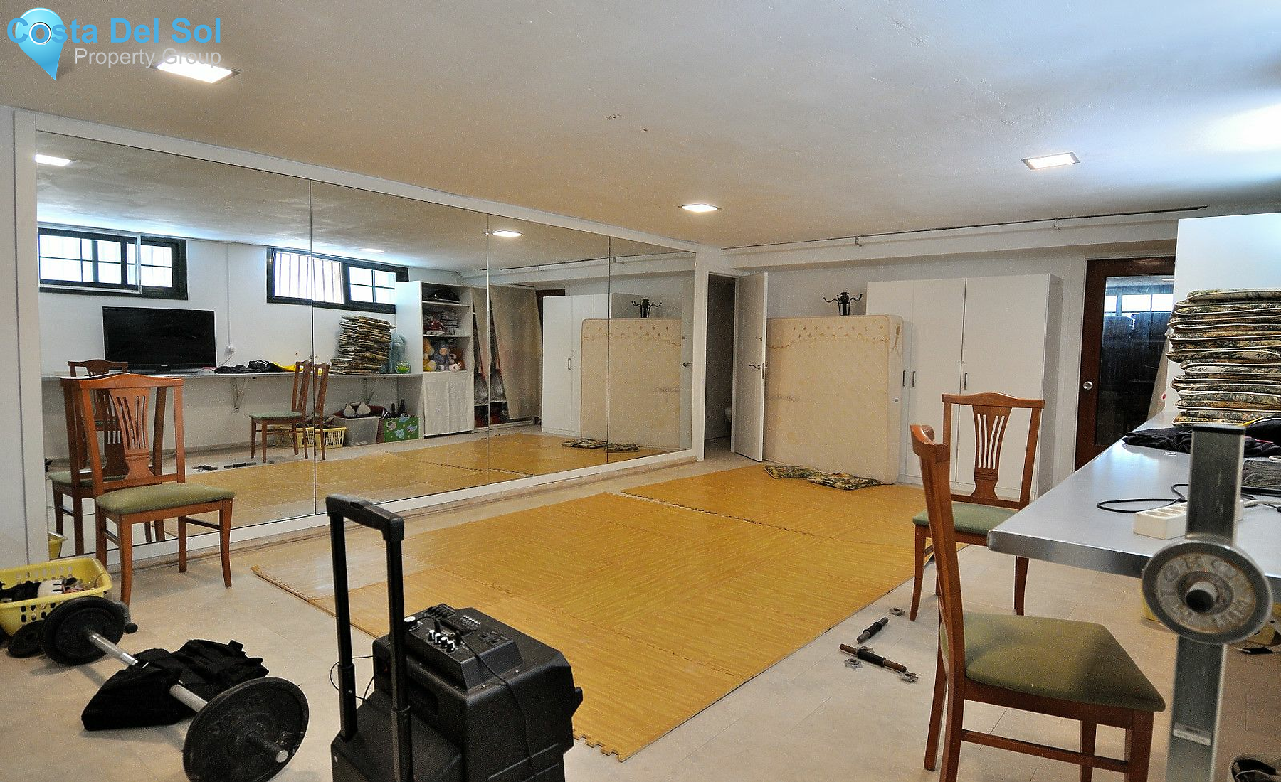 Detached Villa in Alhaurín de la Torre-1185334