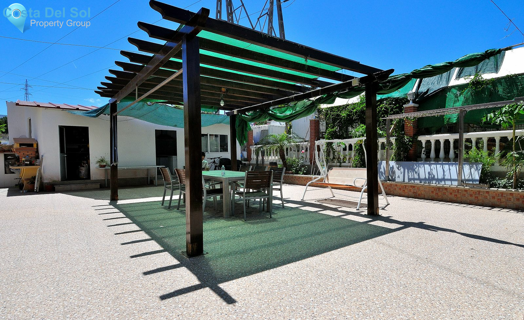Detached Villa in Alhaurín de la Torre-1185318
