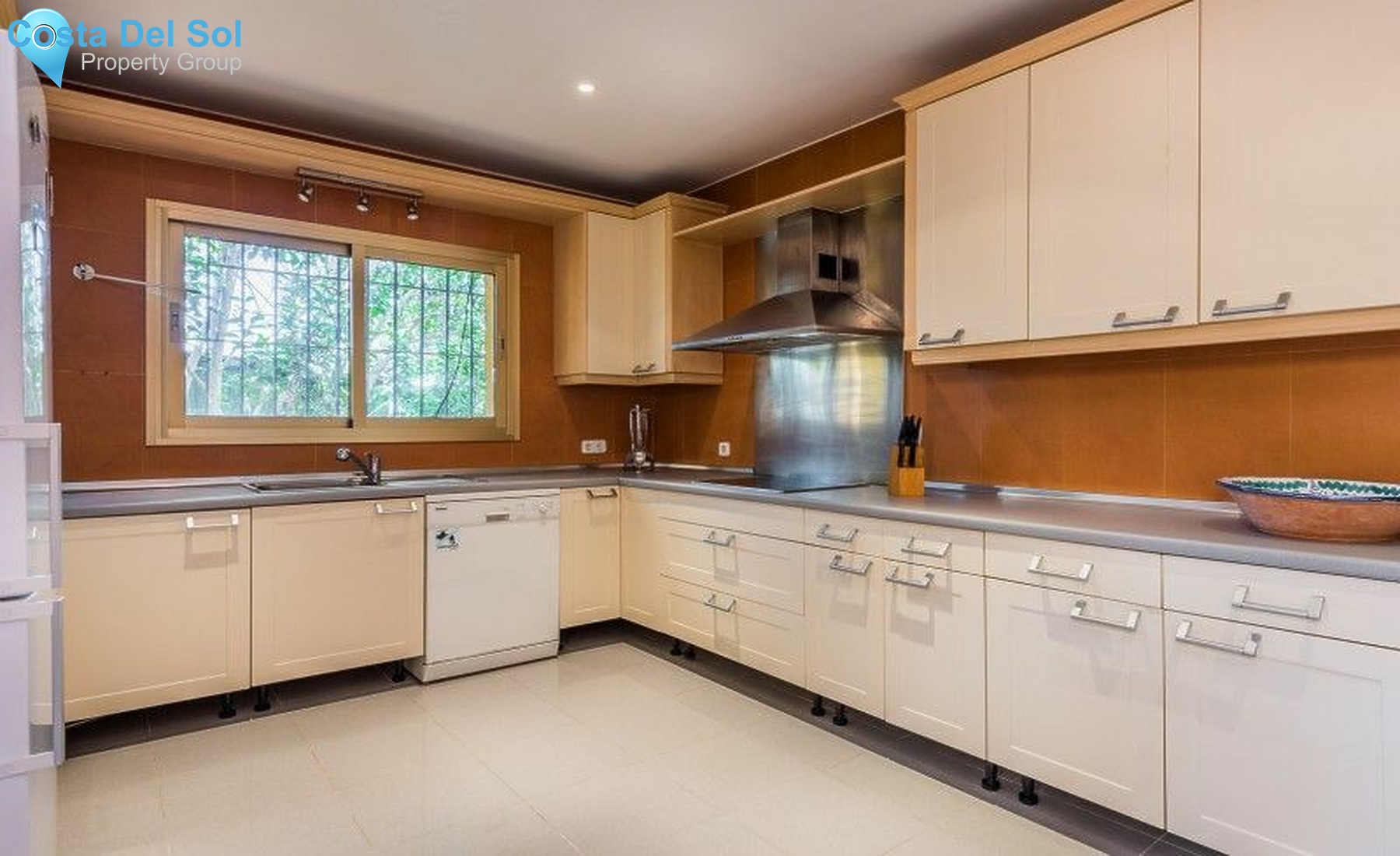 Detached Villa in El Rosario-1183036