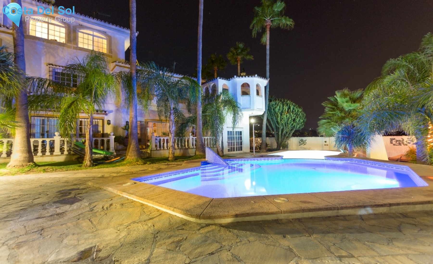 Detached Villa in Estepona-1474929