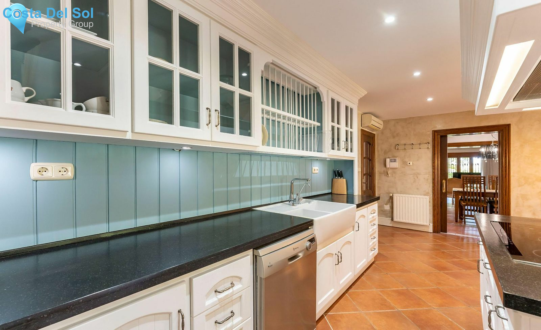 Detached Villa in Mijas-1429016