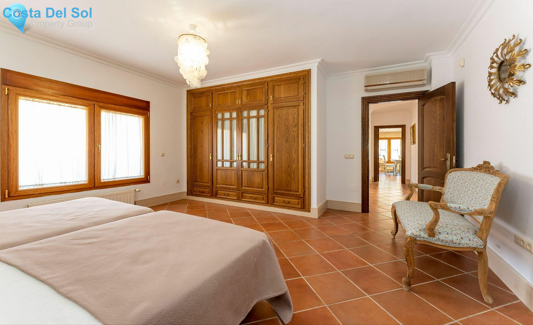 Detached Villa in Mijas-1429026