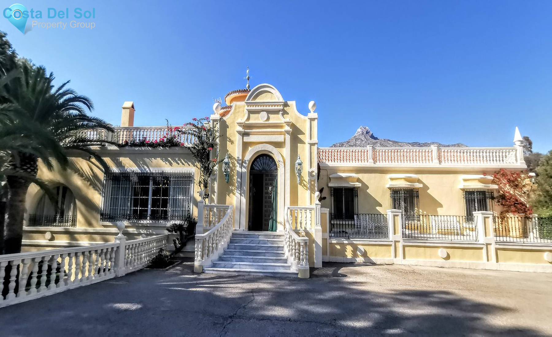 Detached Villa in The Golden Mile-1196226