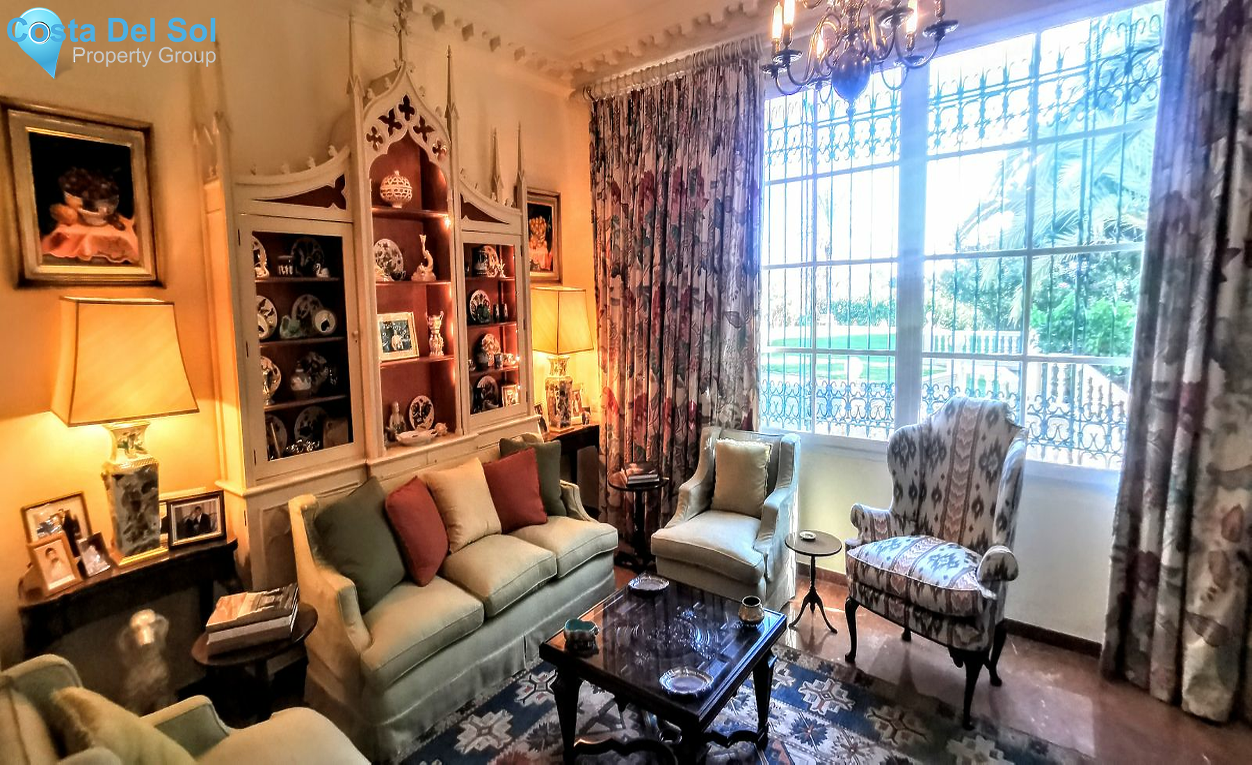 Detached Villa in The Golden Mile-1196230