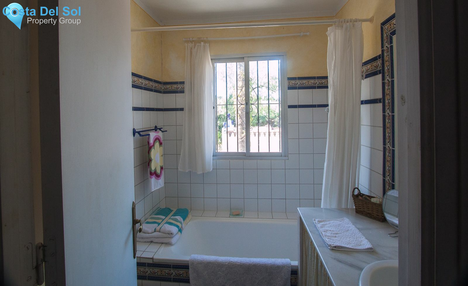 Finca - Cortijo in Estepona-1394568