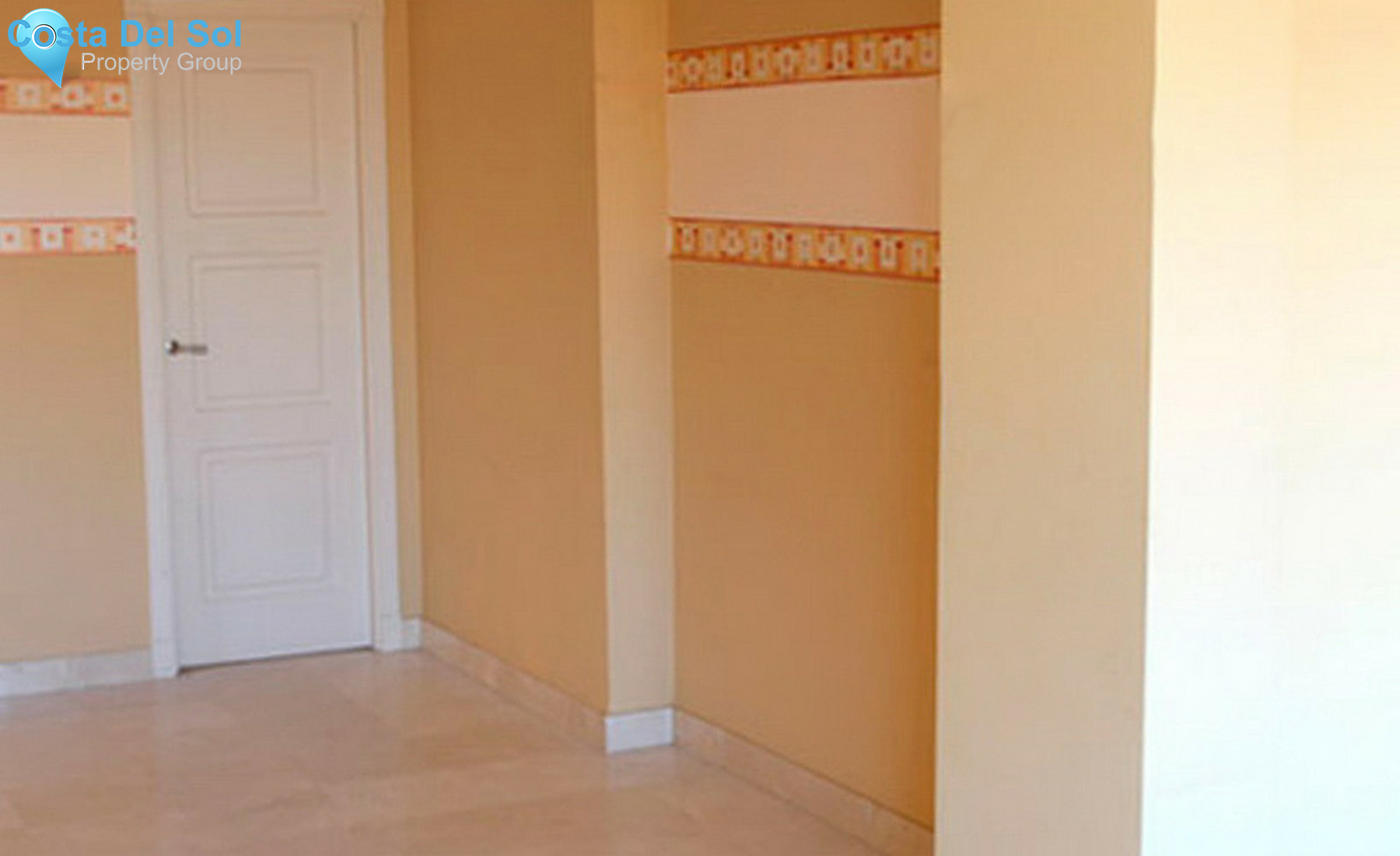 Ground Floor Apartment in Estepona-1334616