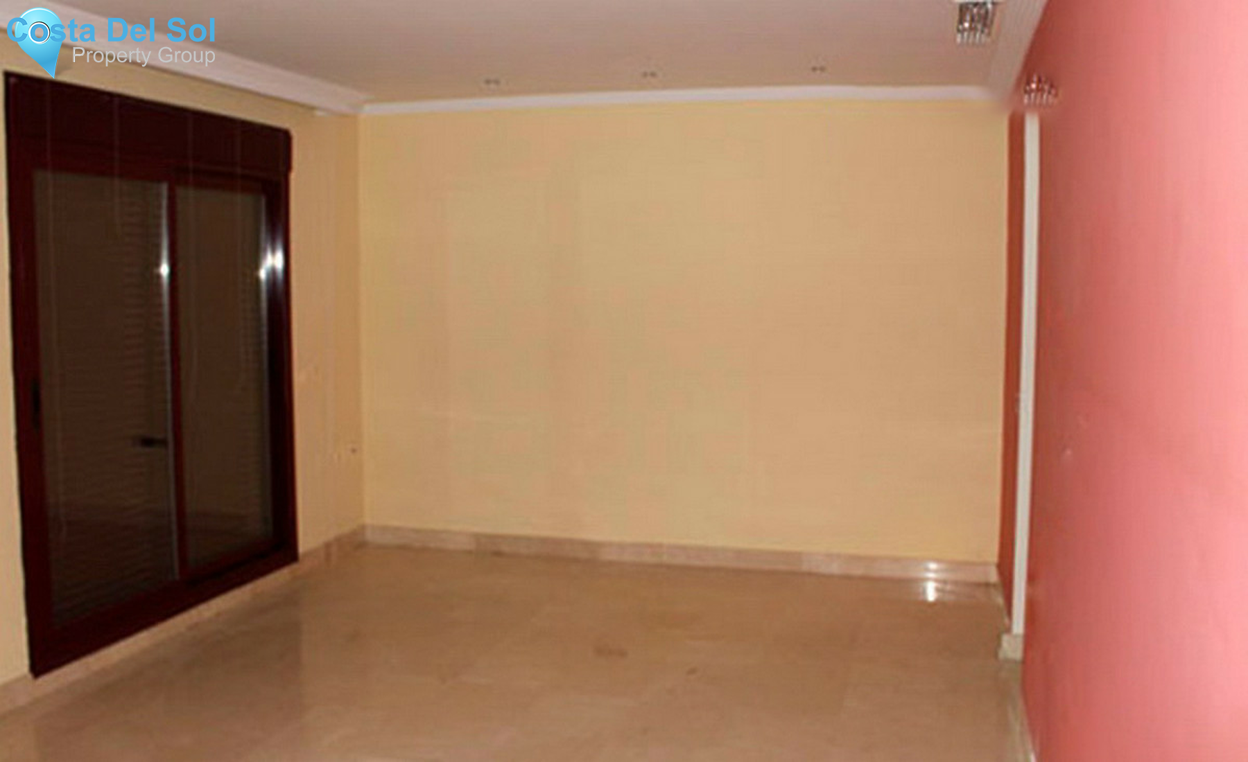 Ground Floor Apartment in Estepona-1334617