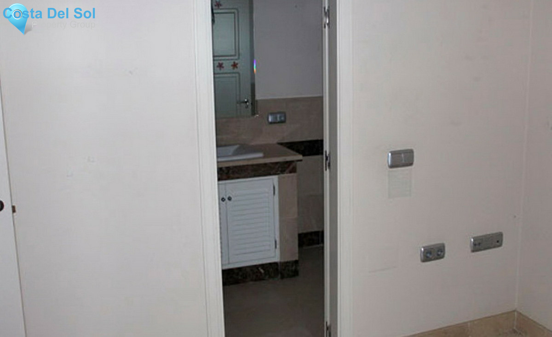 Ground Floor Apartment in Estepona-1334619