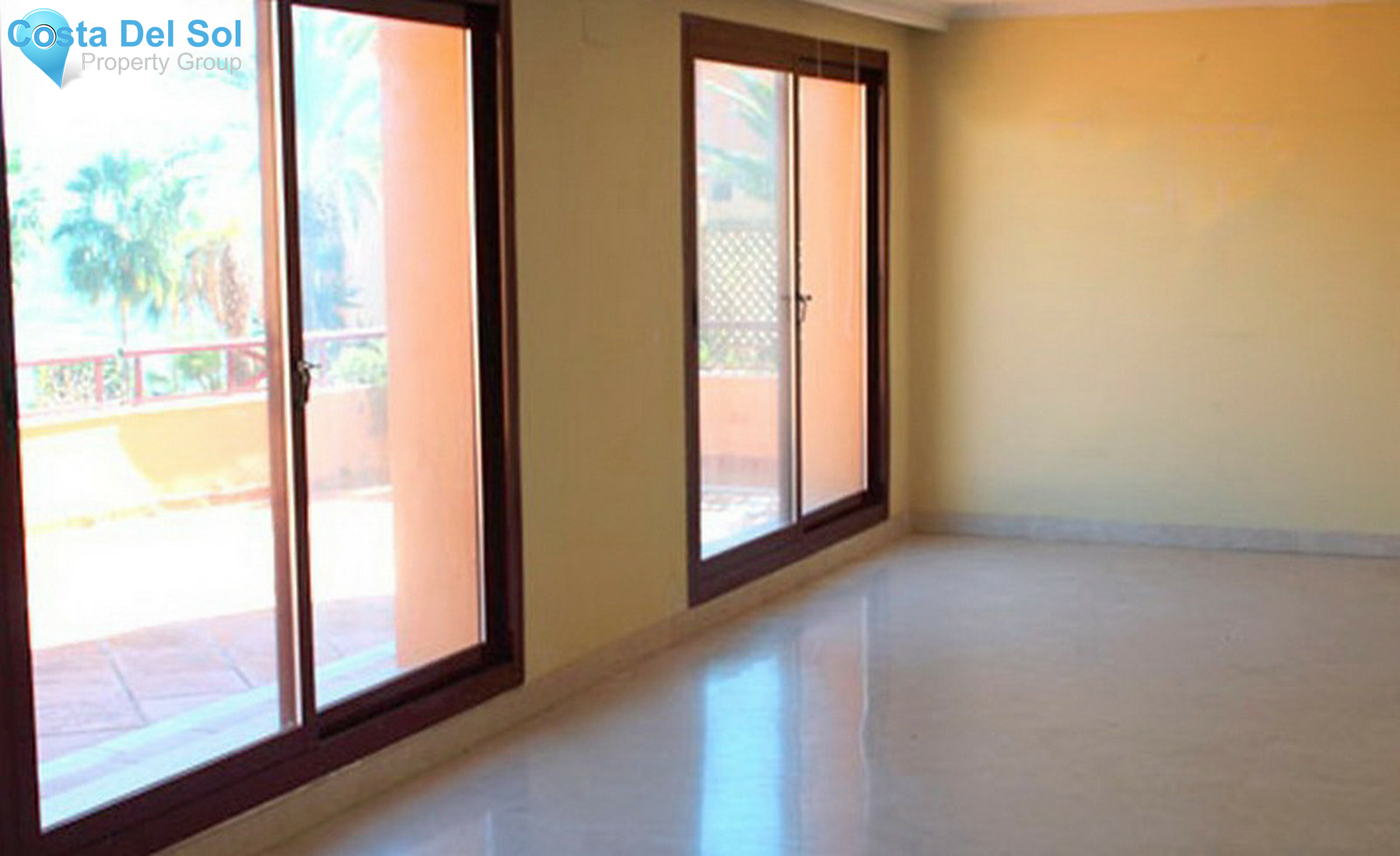 Ground Floor Apartment in Estepona-1334613