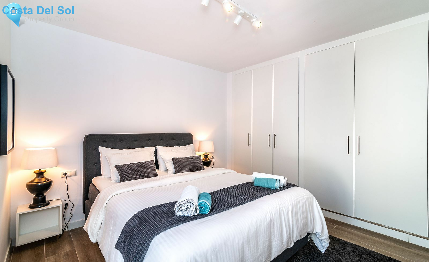 Apartment Complex in Marbella-1469605