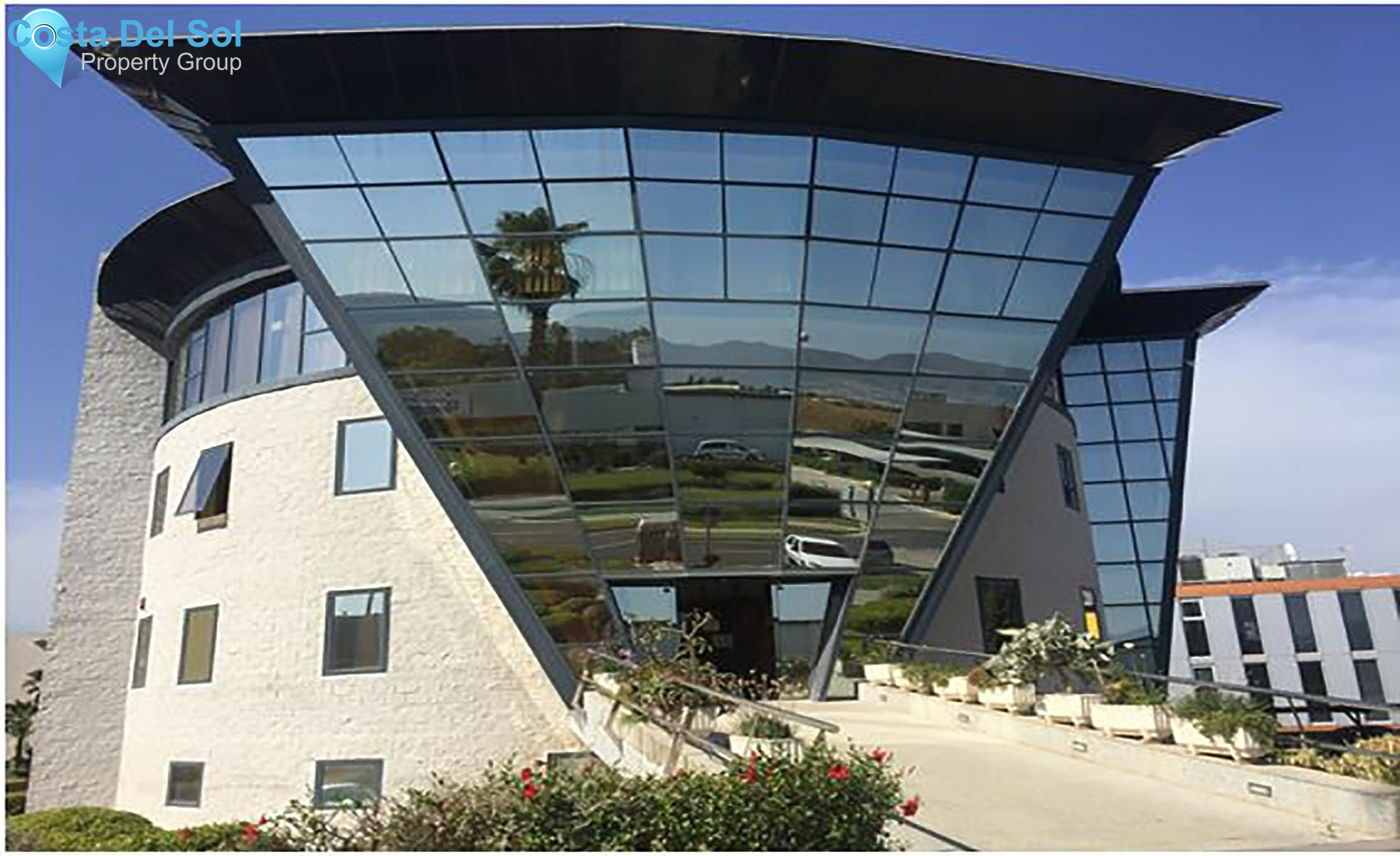 Apartment Complex in Polígonos-1432368