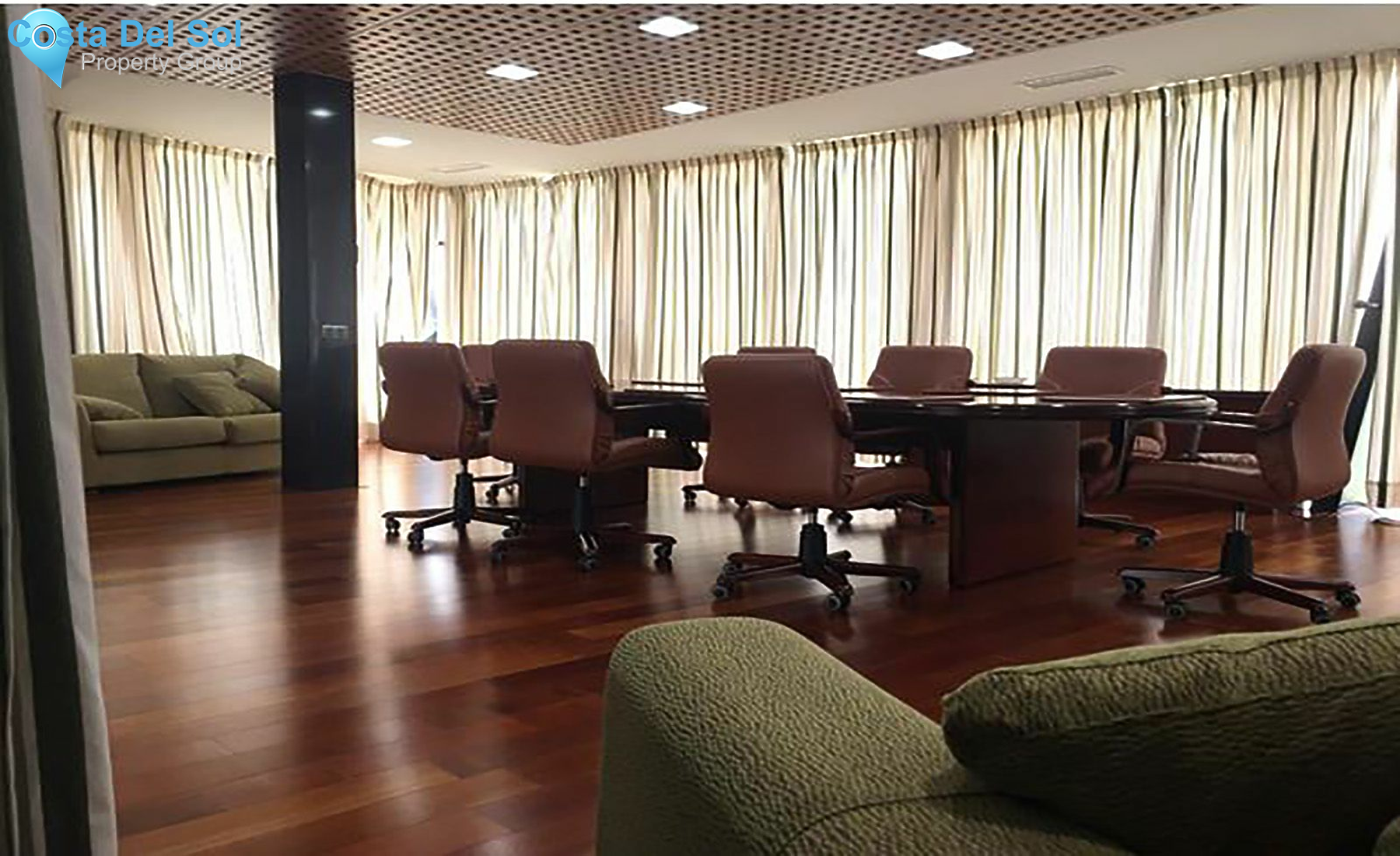 Apartment Complex in Polígonos-1432373