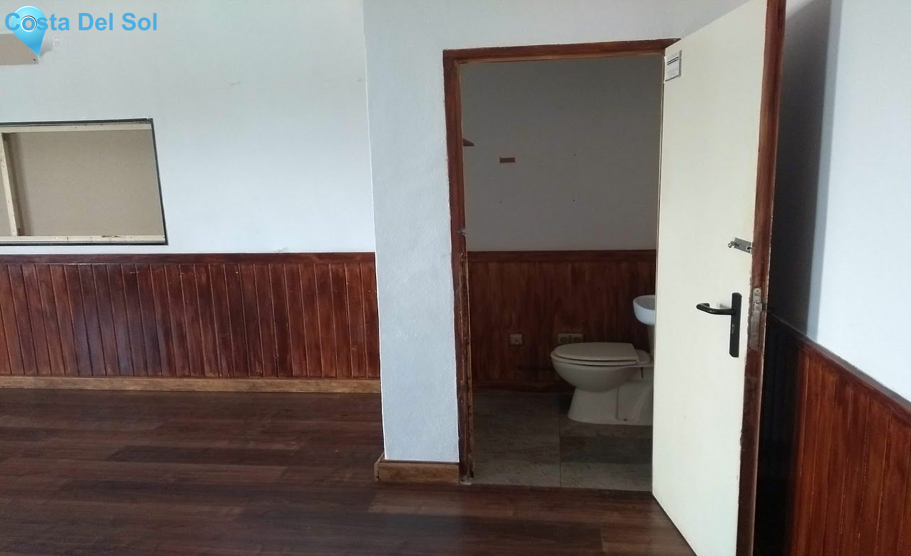 Business in Artola-1473453