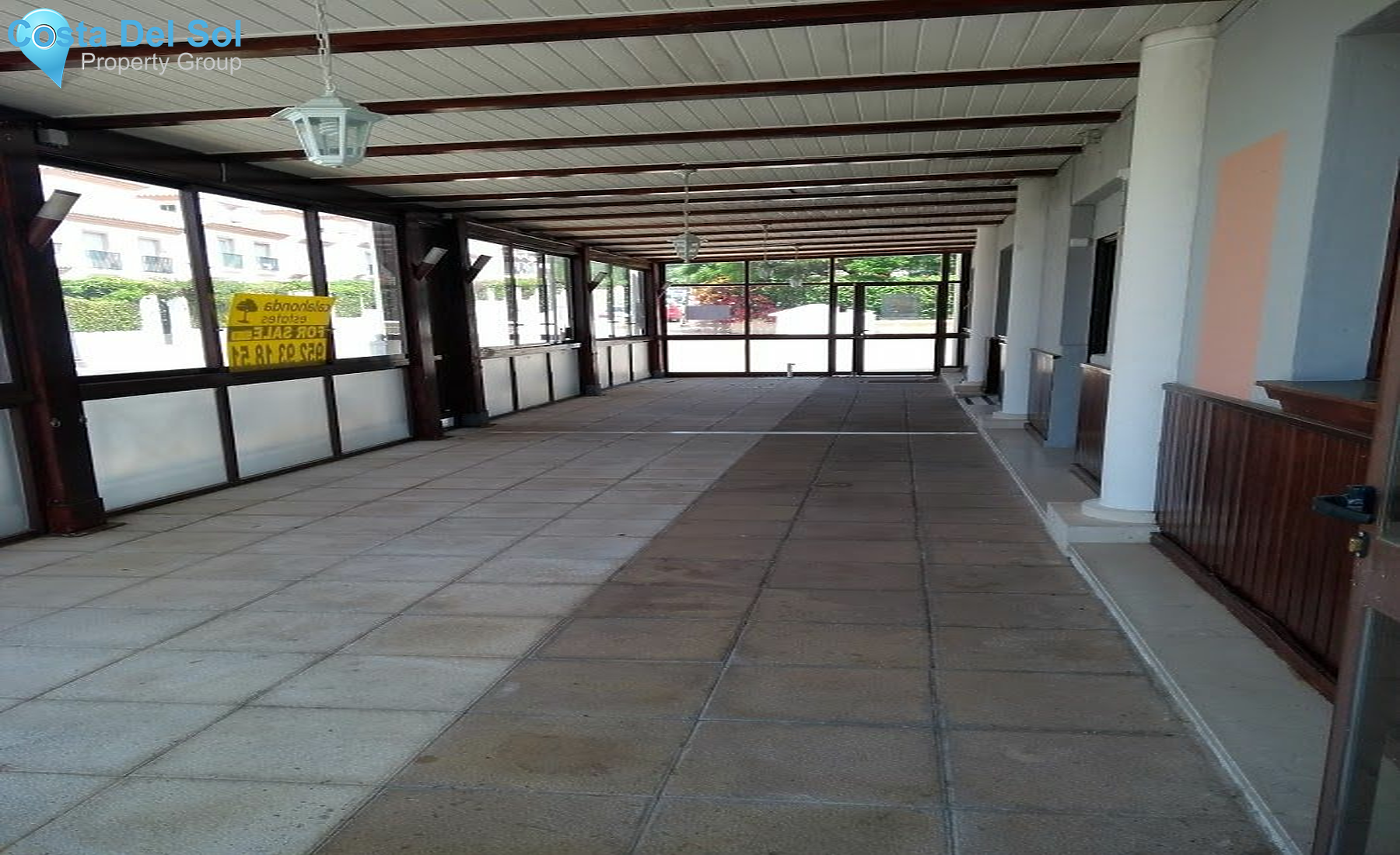 Business in Artola-1473454