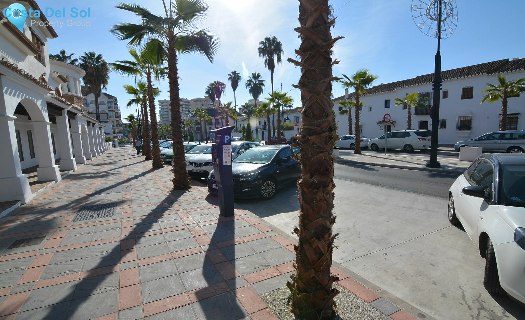 Business in Fuengirola-1191378