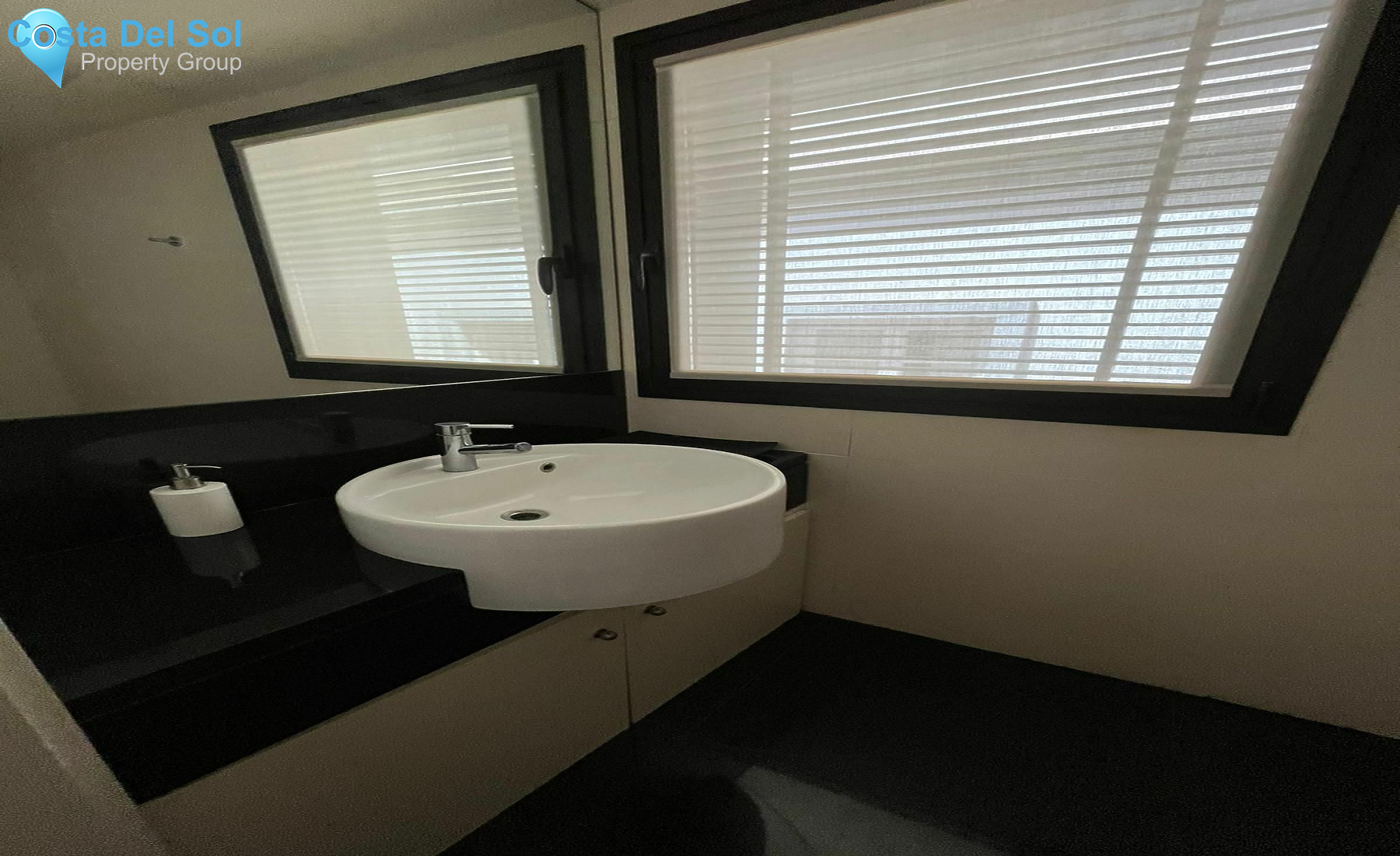 Business in Marbella-1392965