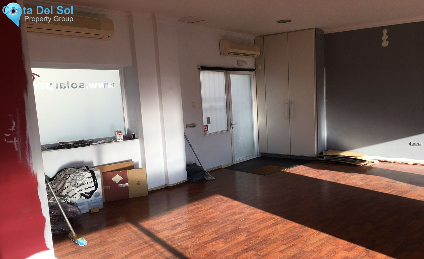 Business in Nueva Andalucía-710774