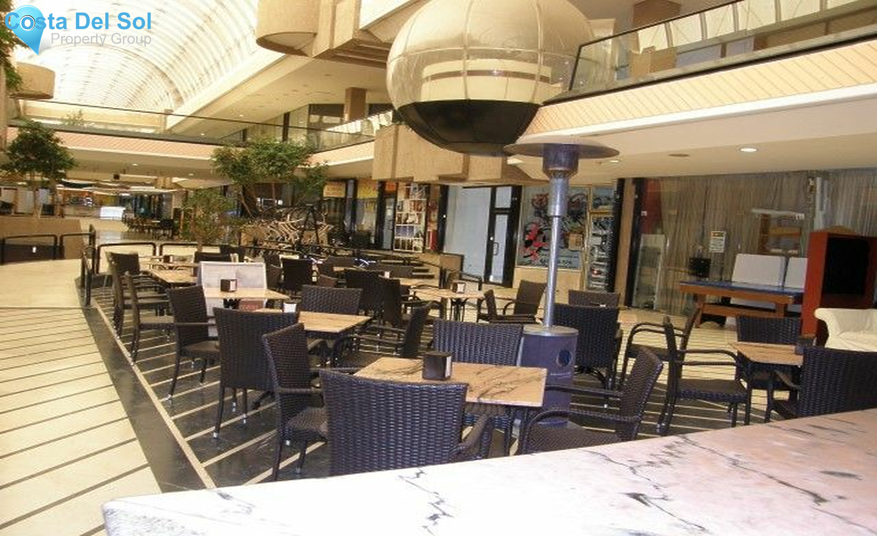 Business in Puerto Banús-1399600