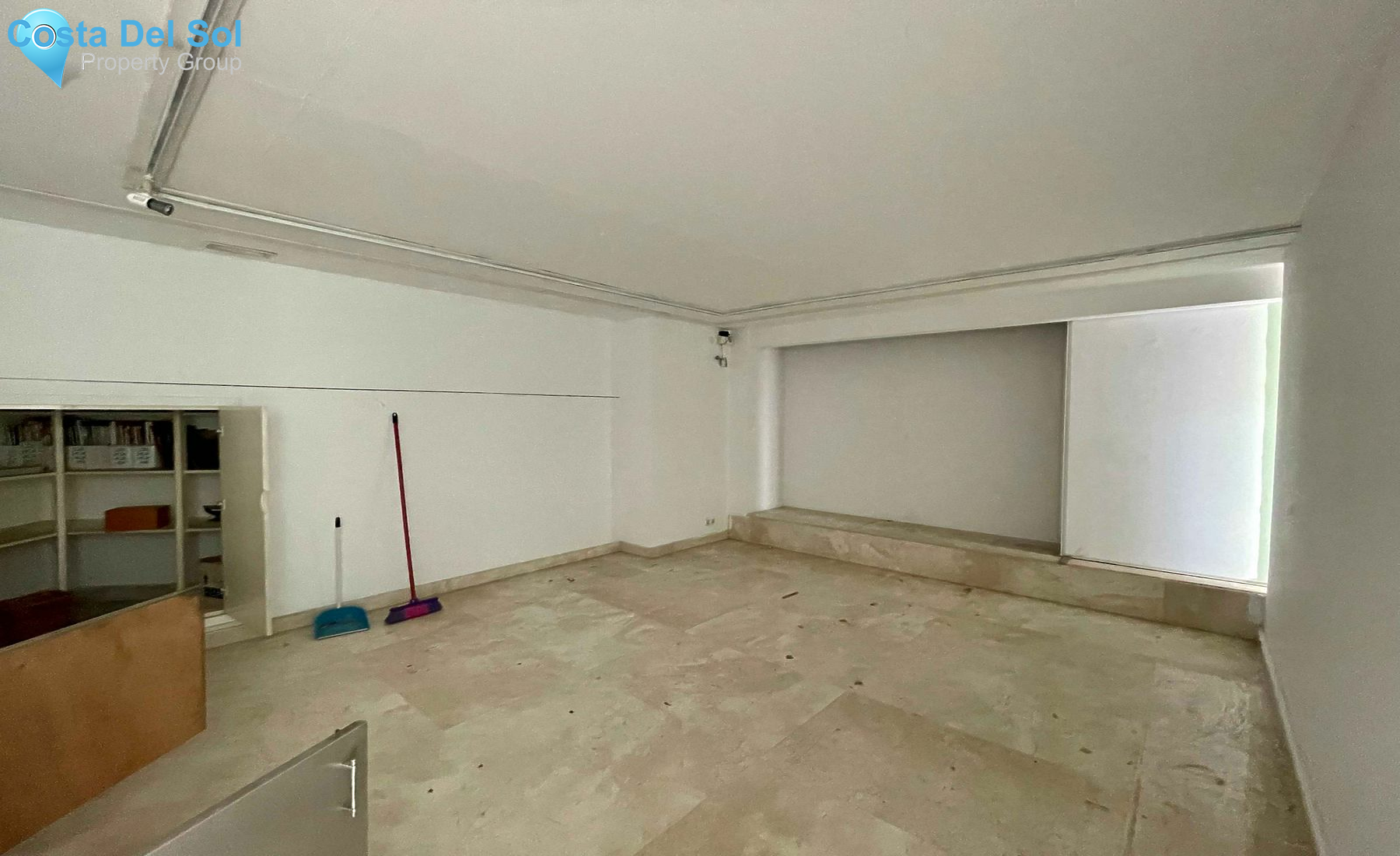 Business in Puerto Banús-1426370