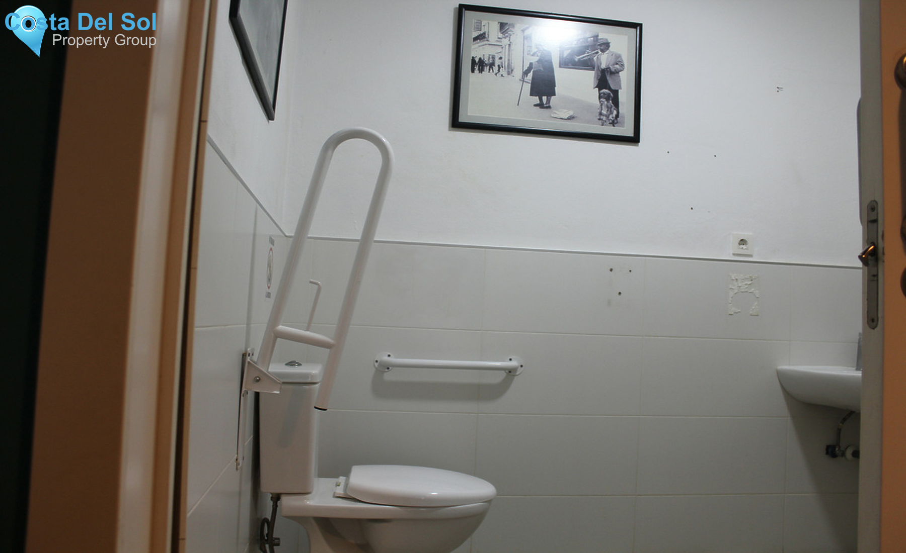 Commercial in Arroyo de la Miel