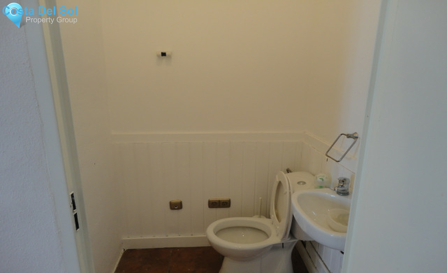 Commercial in Artola