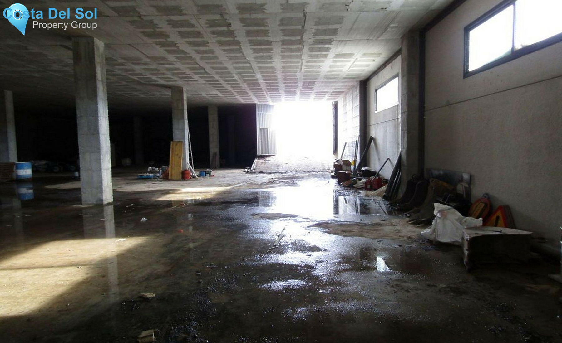 Commercial in Casares-1406499