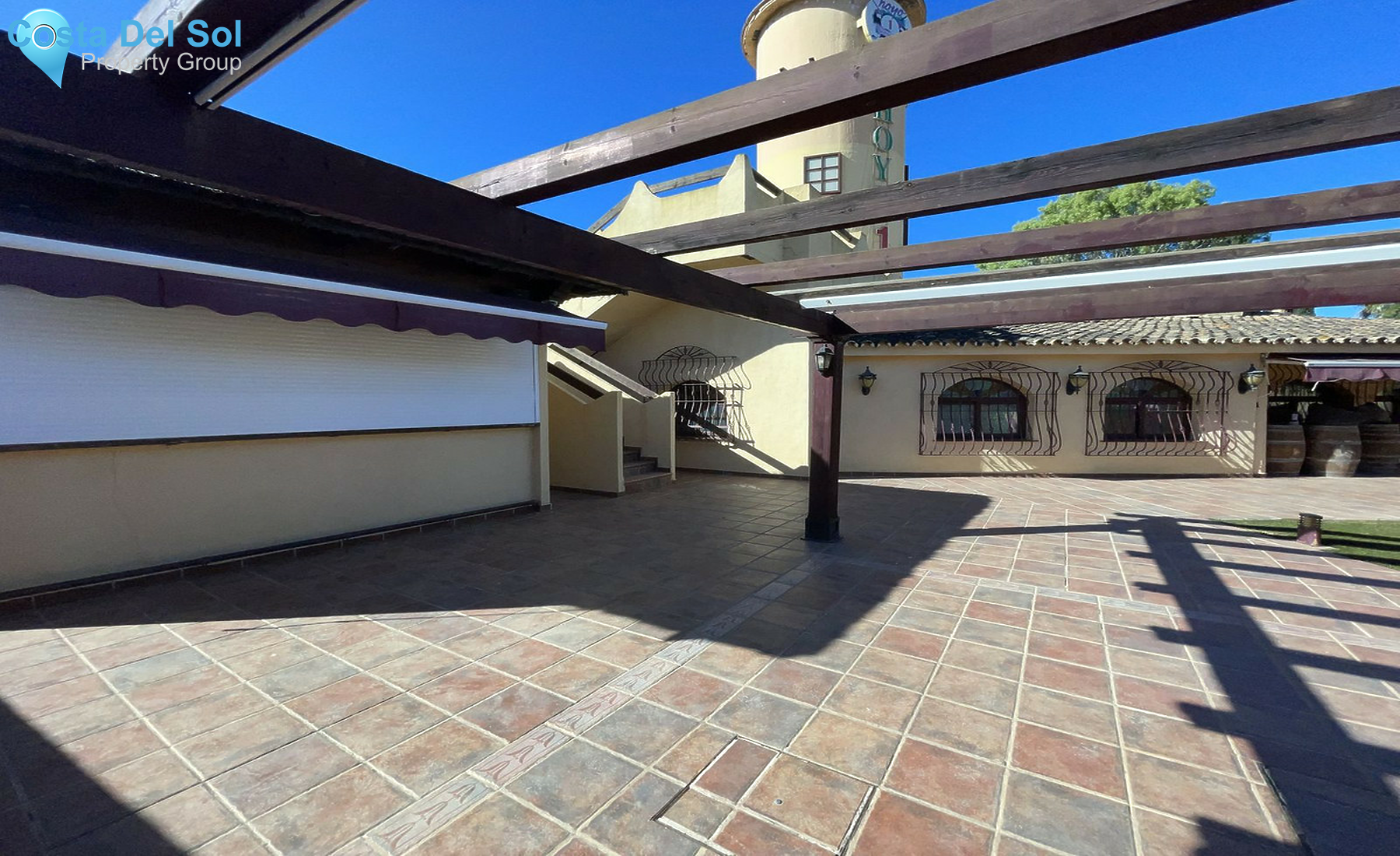 Commercial in El Paraiso-1249870