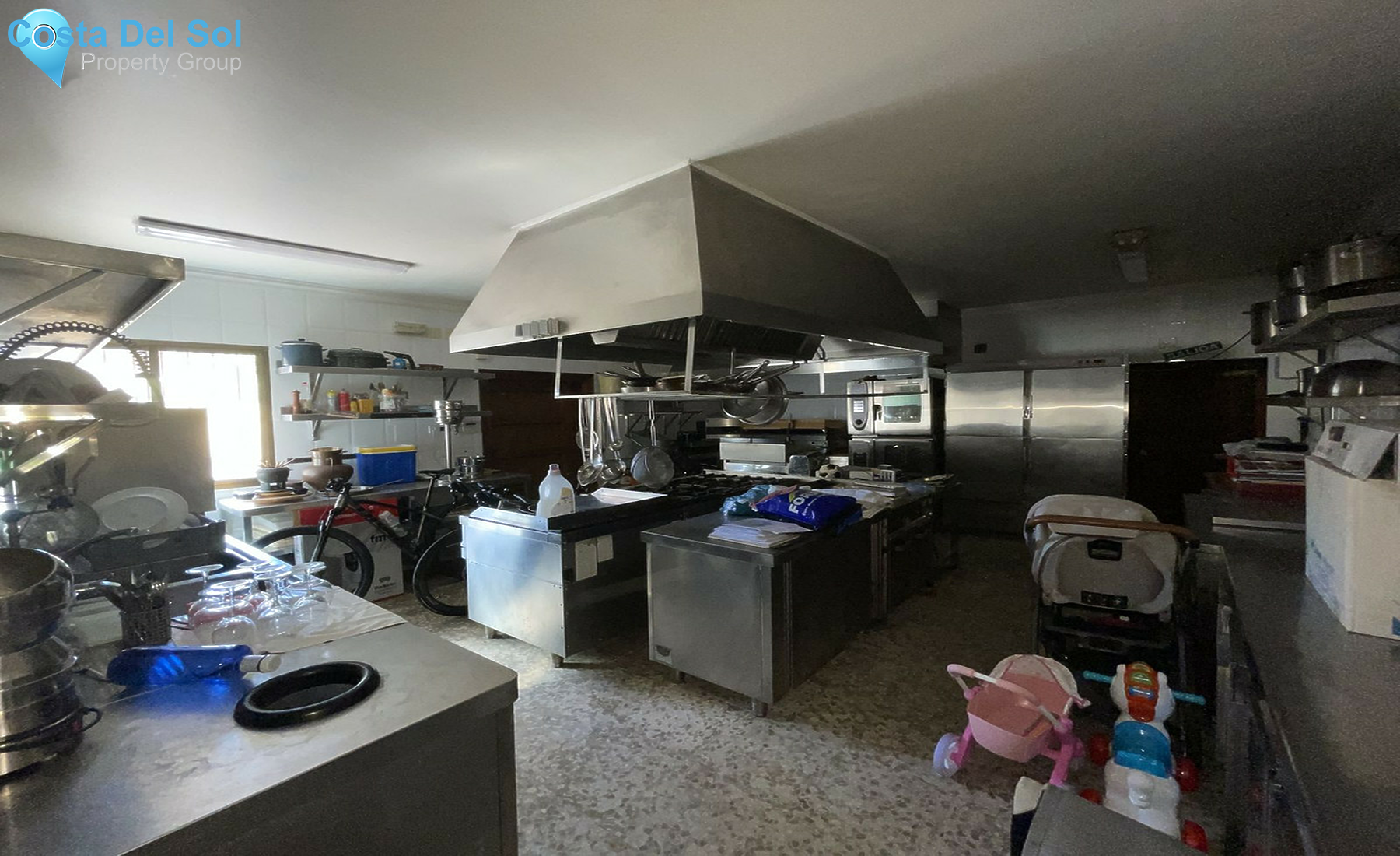 Commercial in El Paraiso-1249878