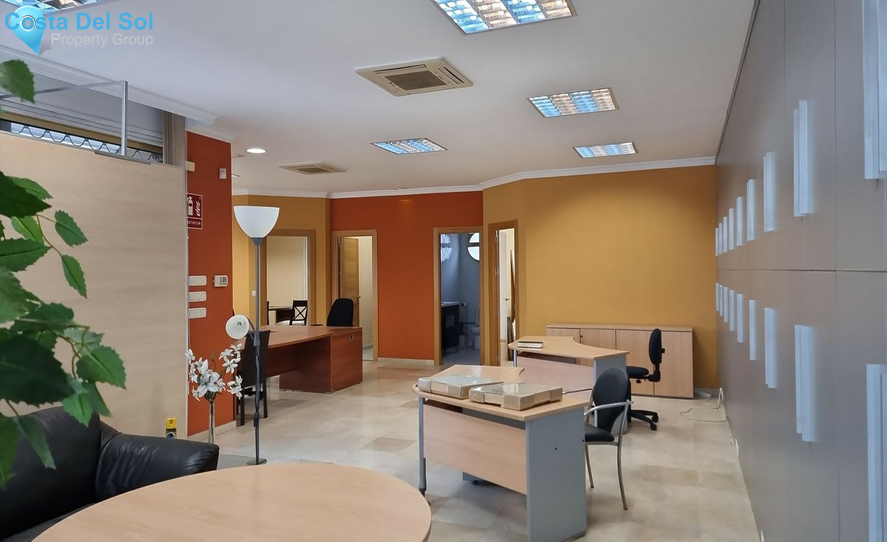 Commercial in Estepona-1525137